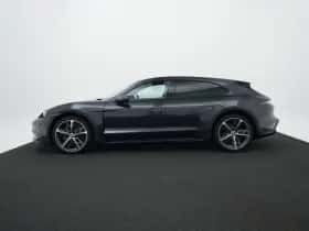 Porsche Taycan (2022) thumbnail 2