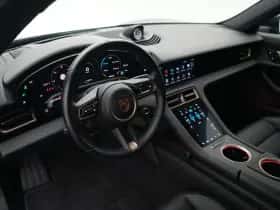 Porsche Taycan (2022) thumbnail 12