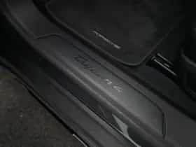 Porsche Taycan (2022) thumbnail 20