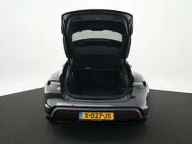 Porsche Taycan (2022) thumbnail 44