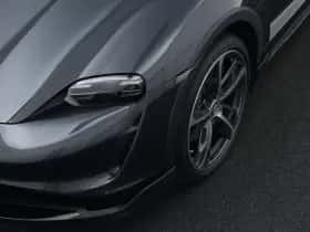 Porsche Taycan (2022) thumbnail 9