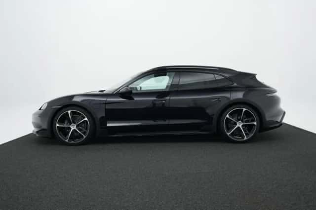 Porsche Taycan (2025) thumbnail 2