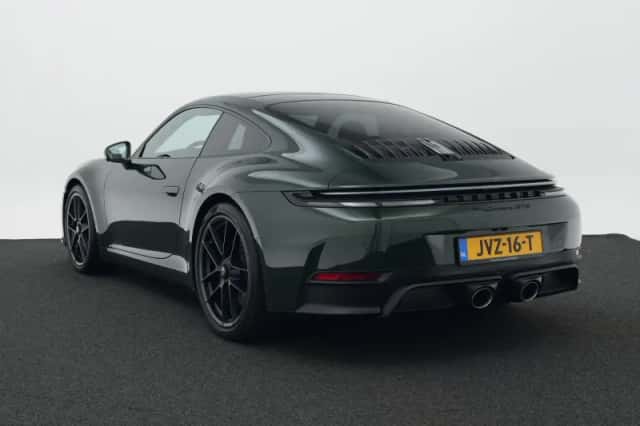 Porsche 911 (2026) thumbnail 3