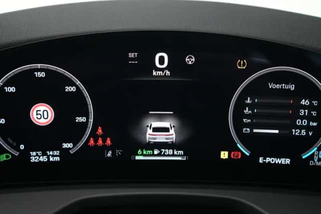 Porsche Panamera (2025) thumbnail 6