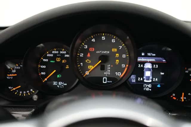 Porsche 911 (2015) thumbnail 6