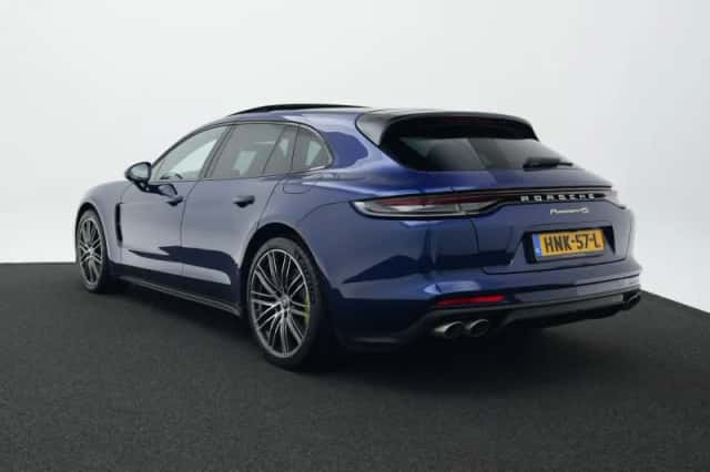 Porsche Panamera (2024) thumbnail 3