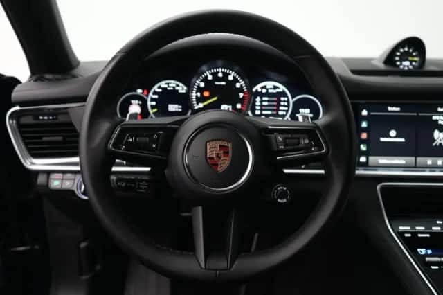 Porsche Panamera (2024) thumbnail 5