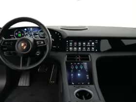 Porsche Taycan (2024) thumbnail 25