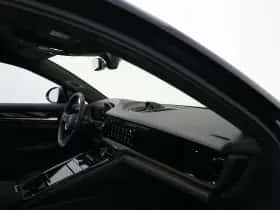 Porsche Panamera (2025) thumbnail 30