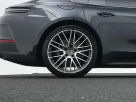Porsche Panamera (2025) thumbnail 38