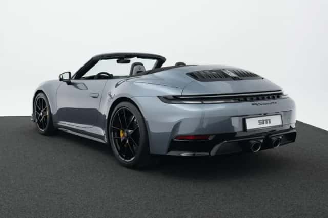 Porsche 911 (2026) thumbnail 3