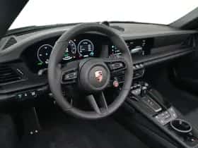 Porsche 911 (2026) thumbnail 22