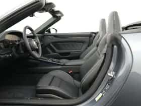 Porsche 911 (2026) thumbnail 23