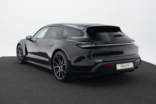 Porsche Taycan (2025) thumbnail 3