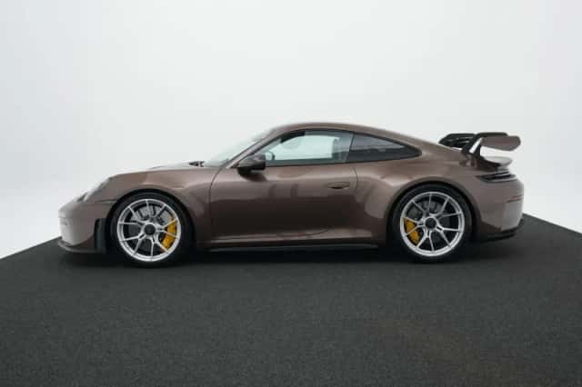 Porsche 911 (2026) thumbnail 2
