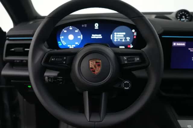 Porsche Macan (2026) thumbnail 5
