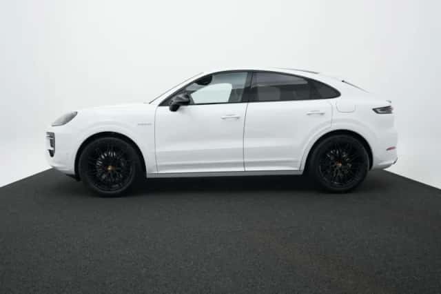 Porsche Cayenne (2026) thumbnail 2