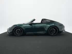 Porsche 911 (2025) thumbnail 2