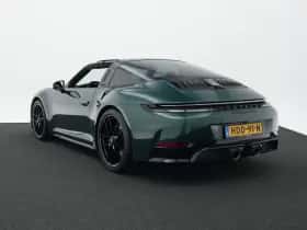 Porsche 911 (2025) thumbnail 3