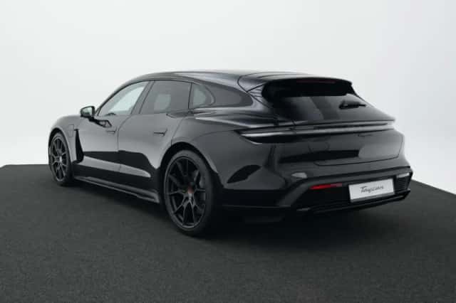 Porsche Taycan (2026) thumbnail 3
