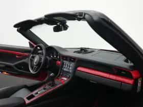 Porsche 911 (2020) thumbnail 15