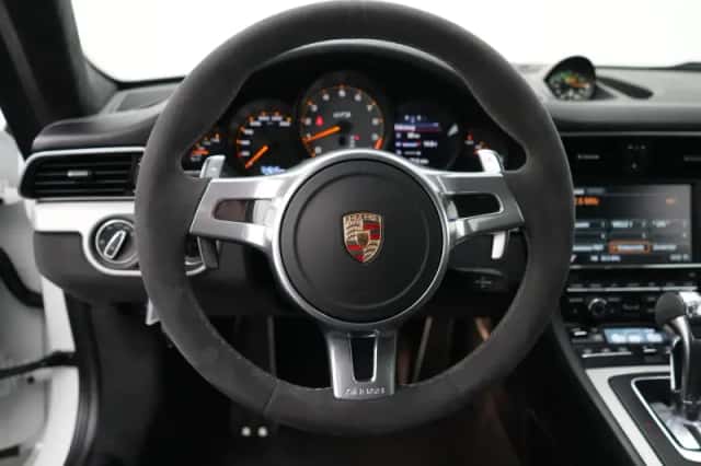 Porsche 911 (2015) thumbnail 6