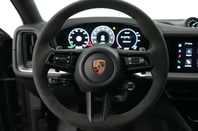 Porsche Cayenne (2025) thumbnail 5