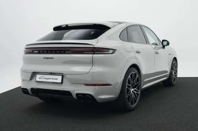 Porsche Cayenne (2026) thumbnail 5