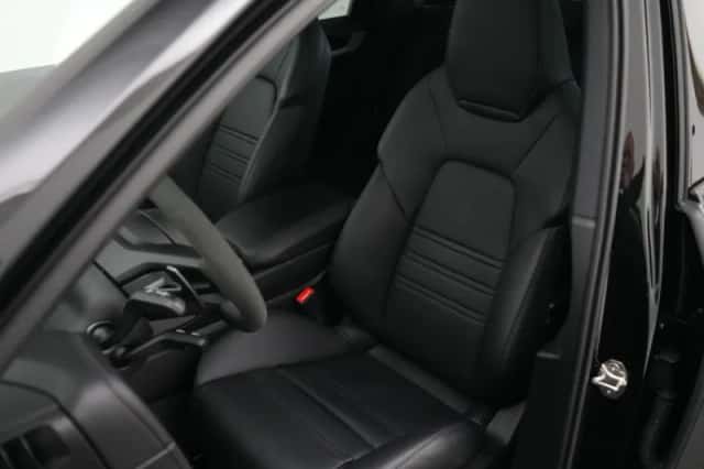 Porsche Cayenne (2025) thumbnail 4