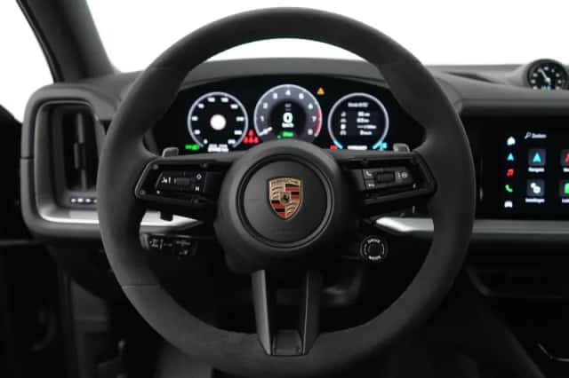 Porsche Cayenne (2025) thumbnail 5