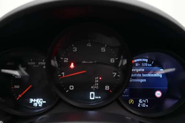 Porsche 718 (2021) thumbnail 6
