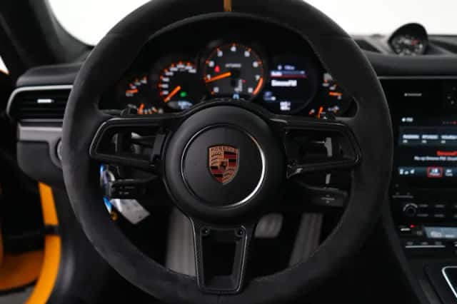 Porsche 911 (2018) thumbnail 5