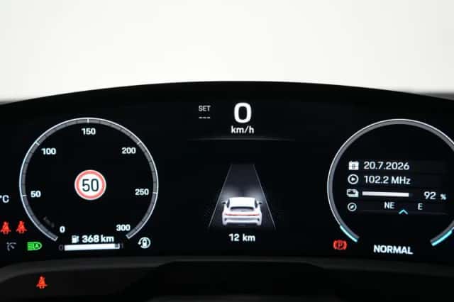 Porsche Taycan (2026) thumbnail 6