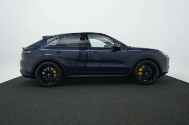 Porsche Cayenne (2026) thumbnail 6