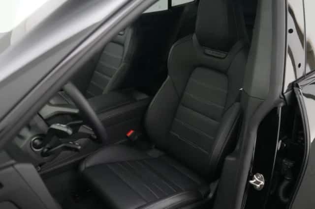 Porsche Cayenne (2026) thumbnail 4
