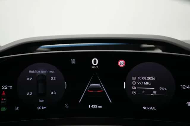 Porsche Cayenne (2026) thumbnail 6