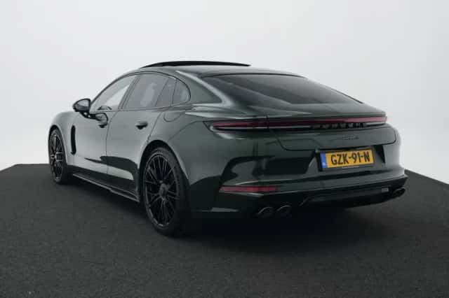 Porsche Panamera (2025) thumbnail 3