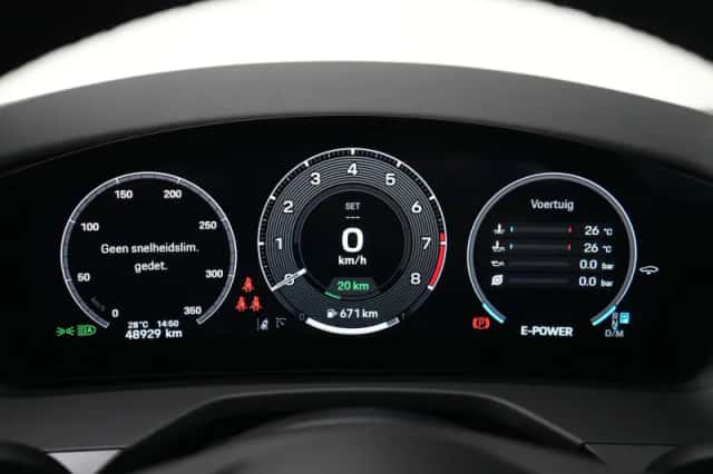 Porsche Panamera (2025) thumbnail 6