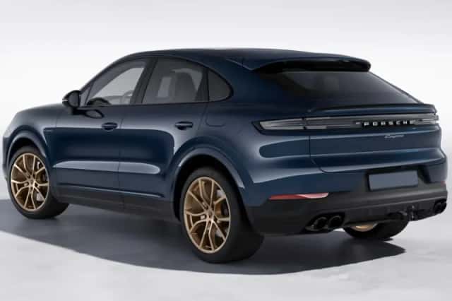 Porsche Cayenne (2023) thumbnail 4