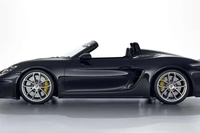 Porsche 718 (2021) thumbnail 2