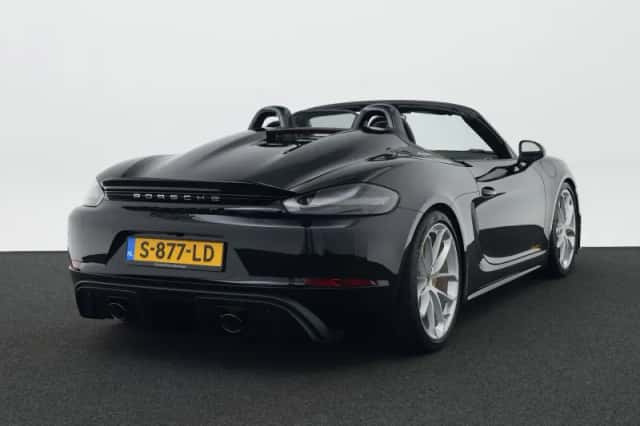 Porsche 718 (2021) thumbnail 5