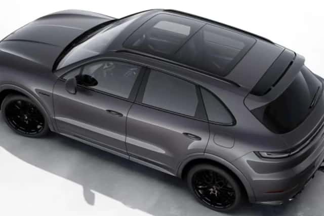 Porsche Cayenne (2024) thumbnail 4