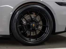 Porsche 911 (2026) thumbnail 17