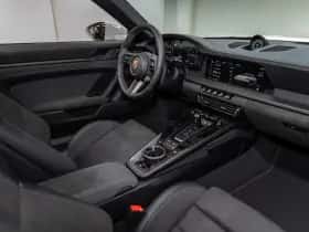 Porsche 911 (2026) thumbnail 25