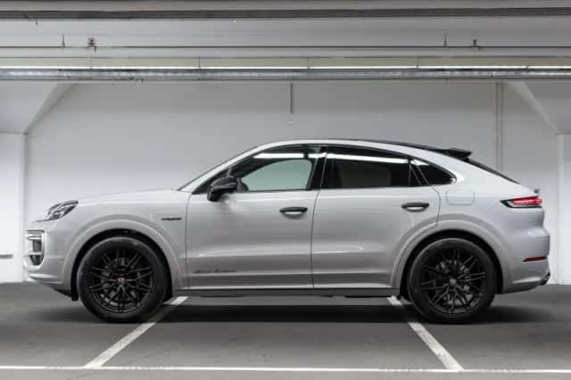 Porsche Cayenne (2026) thumbnail 2