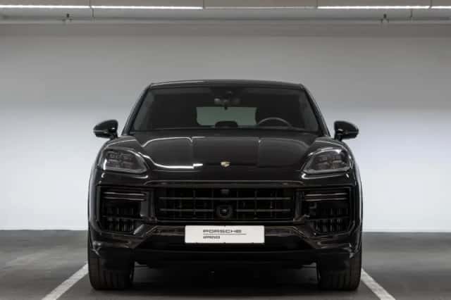 Porsche Cayenne (2025) thumbnail 4