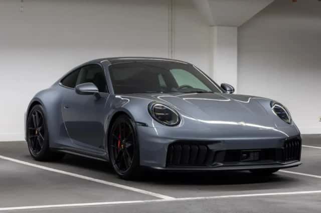 Porsche 911 (2026) thumbnail 5