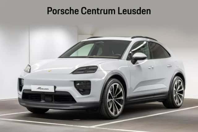 Porsche Macan (2026) thumbnail 1