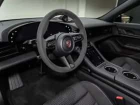 Porsche Taycan (2025) thumbnail 14