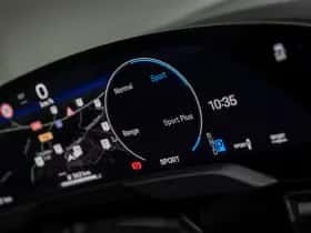 Porsche Taycan (2025) thumbnail 36